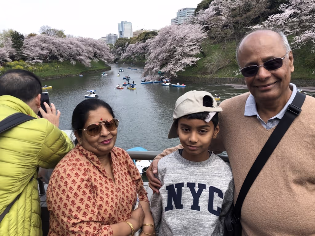 Saitama Private Tour - Lovely family from Bangalore, India at Chidorigafuchi Cherry Blossom site