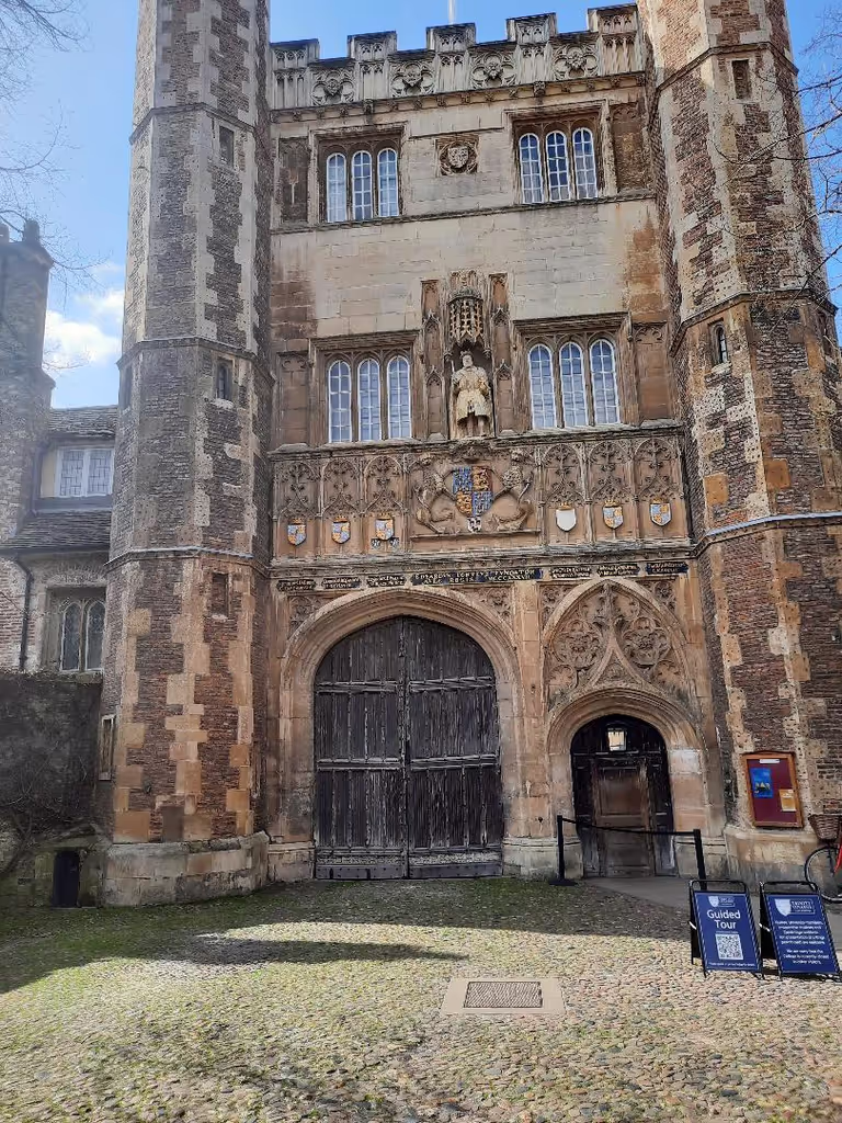 Cambridge Private Tour - The Great Gate of Trinity College