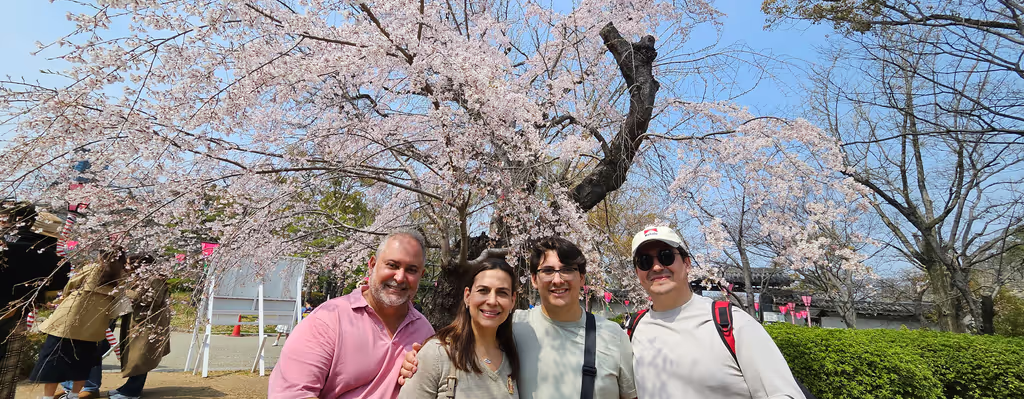Osaka Private Tour - Cherry blossom tour today. Welcome from Guatemala!