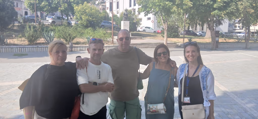 Berat Private Tour - From Greece to Berat 
