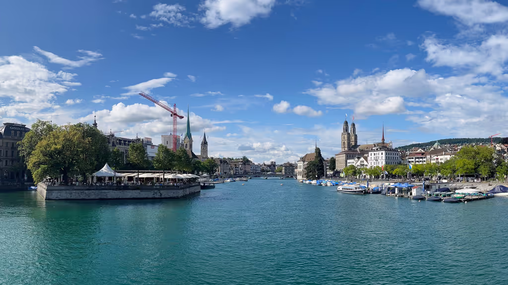 Zurich Private Tour - Down town Zurich, from the lake