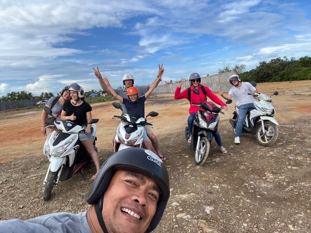 Phnom Penh Private Tour - Biking tour