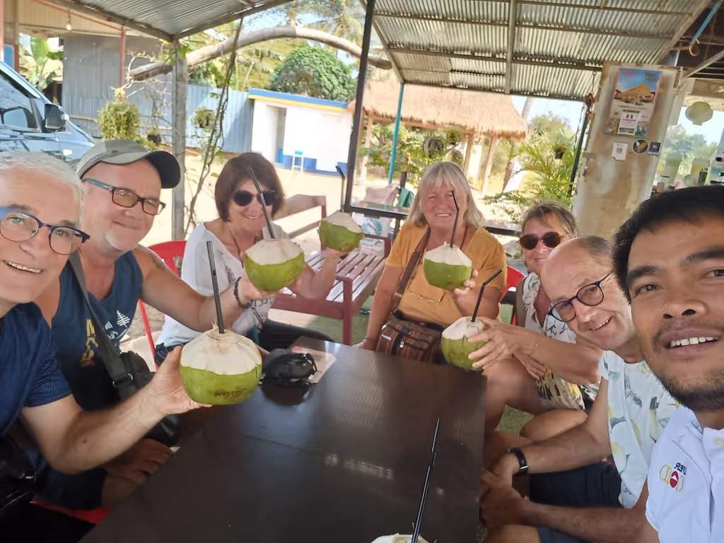 Phnom Penh Private Tour - Coconut break