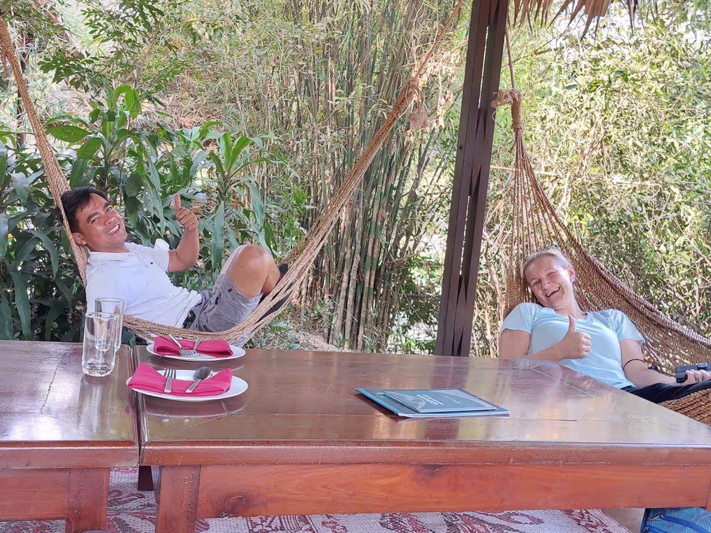 Phnom Penh Private Tour - Lunch break with hammock 