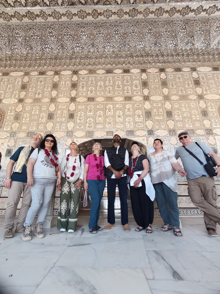 Jaipur Private Tour - With group at amber fort ( Jaipur tour guide )