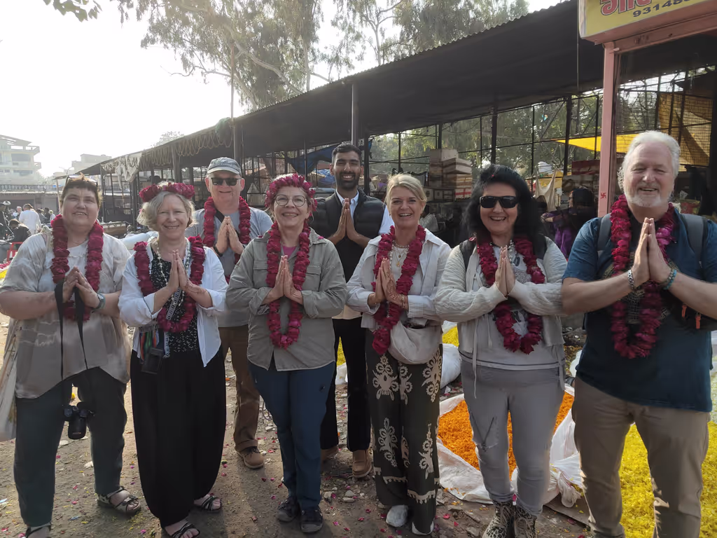 Jaipur Private Tour - At flower market ( Jaipur tour guide )