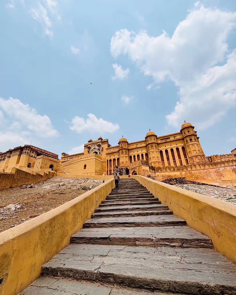 Jaipur Private Tour - Walkway to Amber Fort