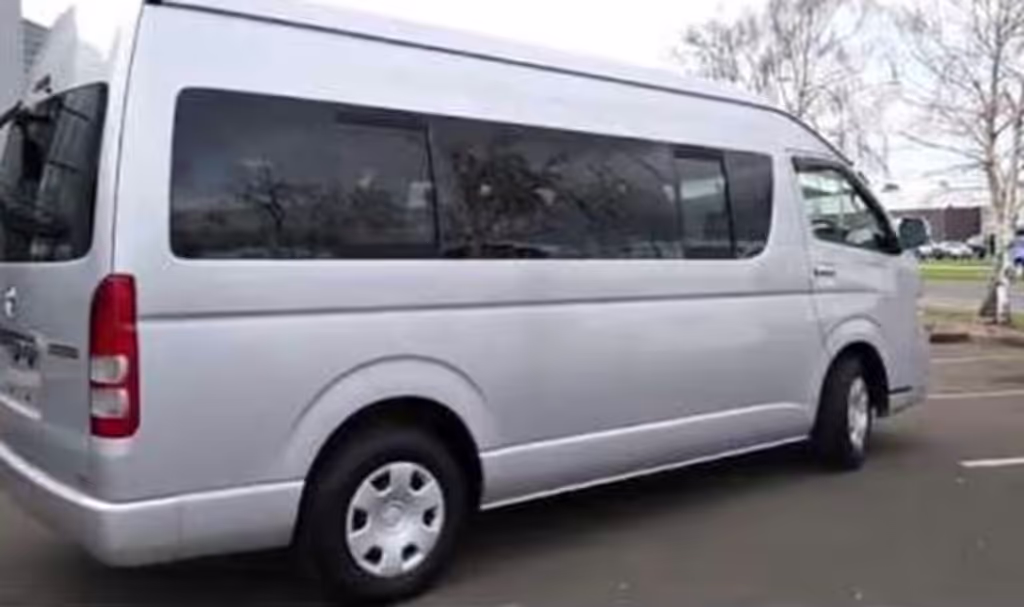 Northern Areas Private Tour - 3–8 Pax: Toyota Grand Cabin