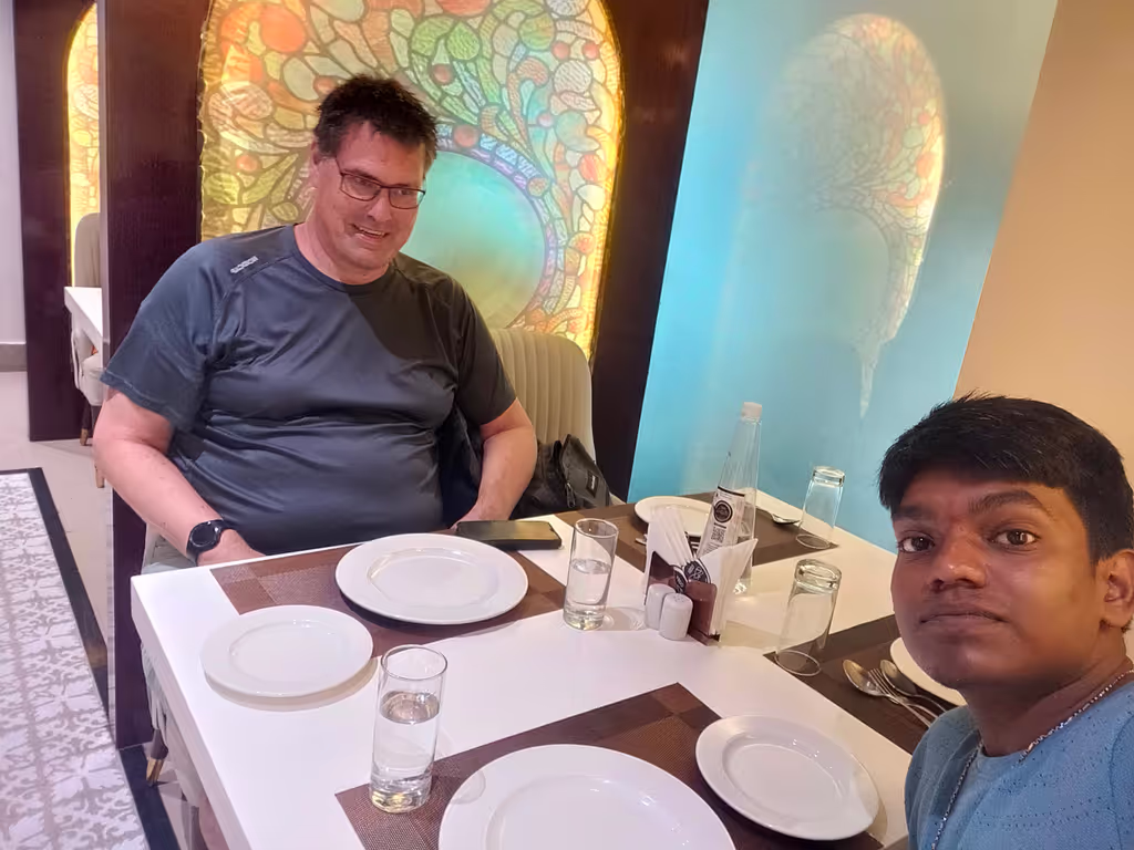 Kolkata Private Tour - in cosy locus cafe