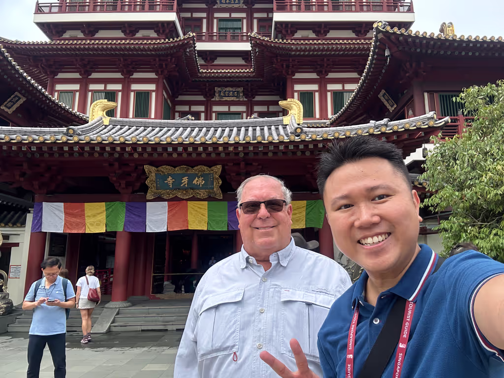 Singapore Private Tour - Buddha Tooth Relic Temple at Chinatown