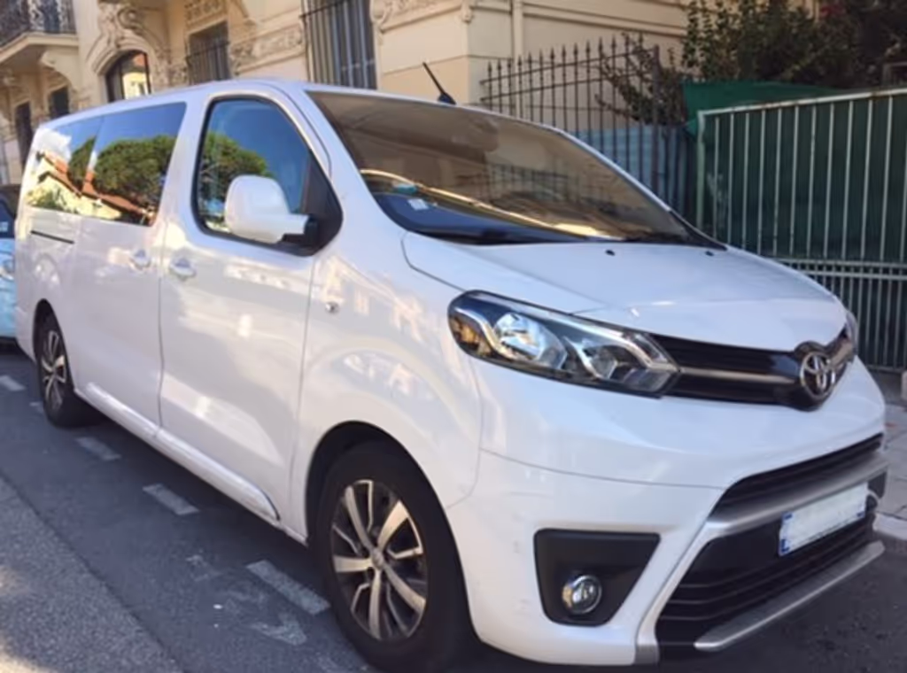 Nice Private Tour - My Toyota proace 2023 van