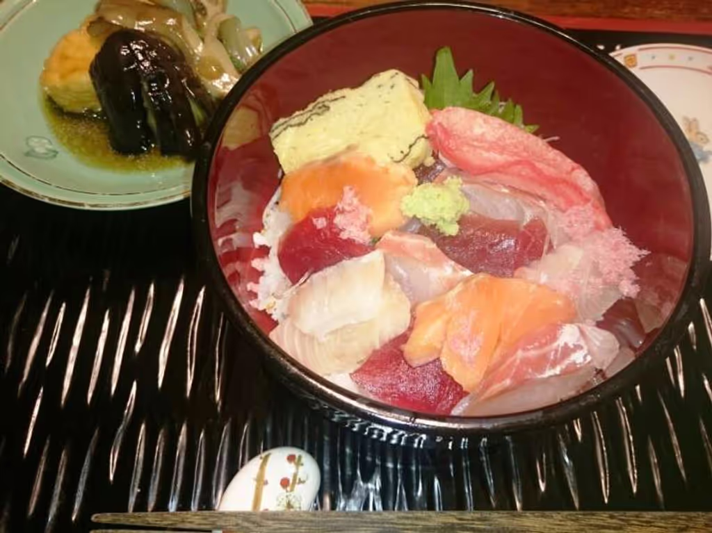 Tokyo Private Tour - Home made Kaisendon 