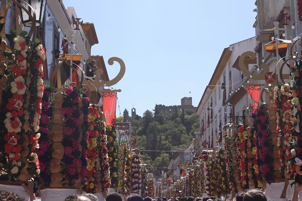 Tomar Private Tour - Festival Tabuleiros