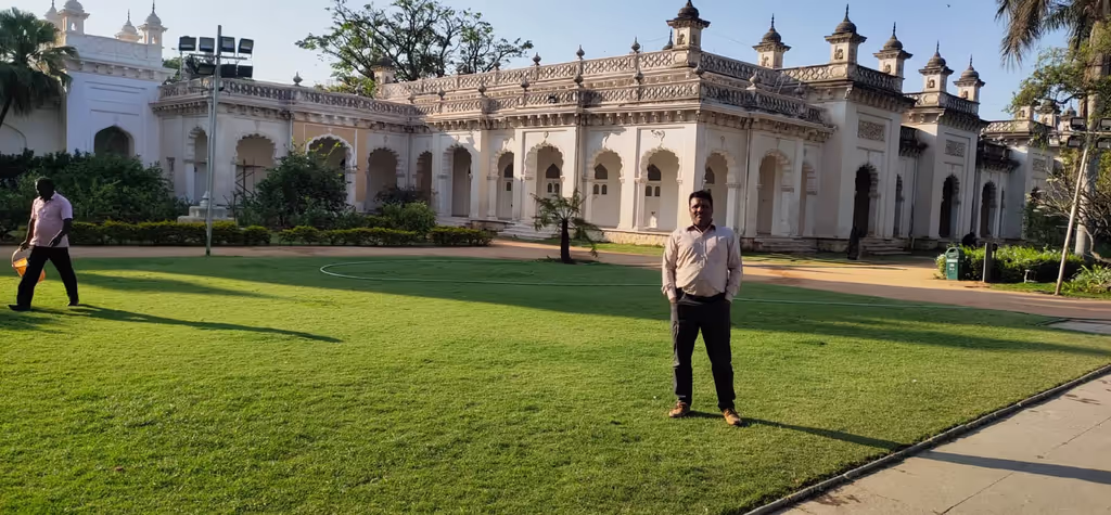 Hyderabad Private Tour - Chowmoholla palace gardens 