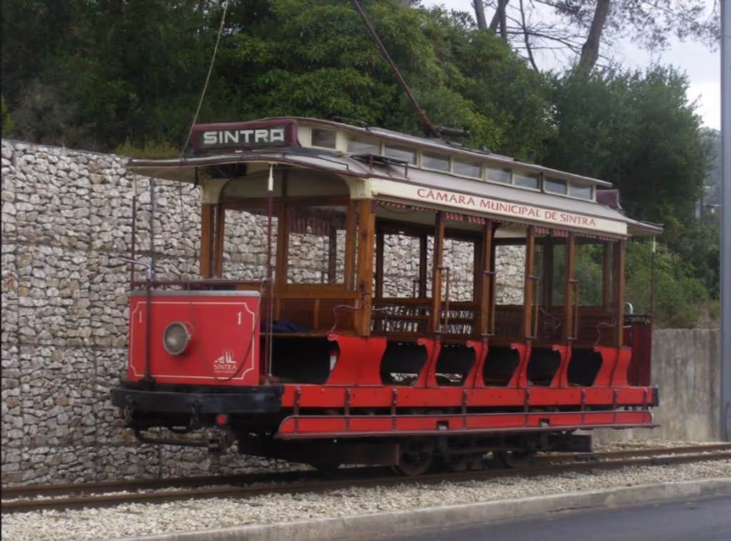Lisbon Private Tour - Old Tram Sintra