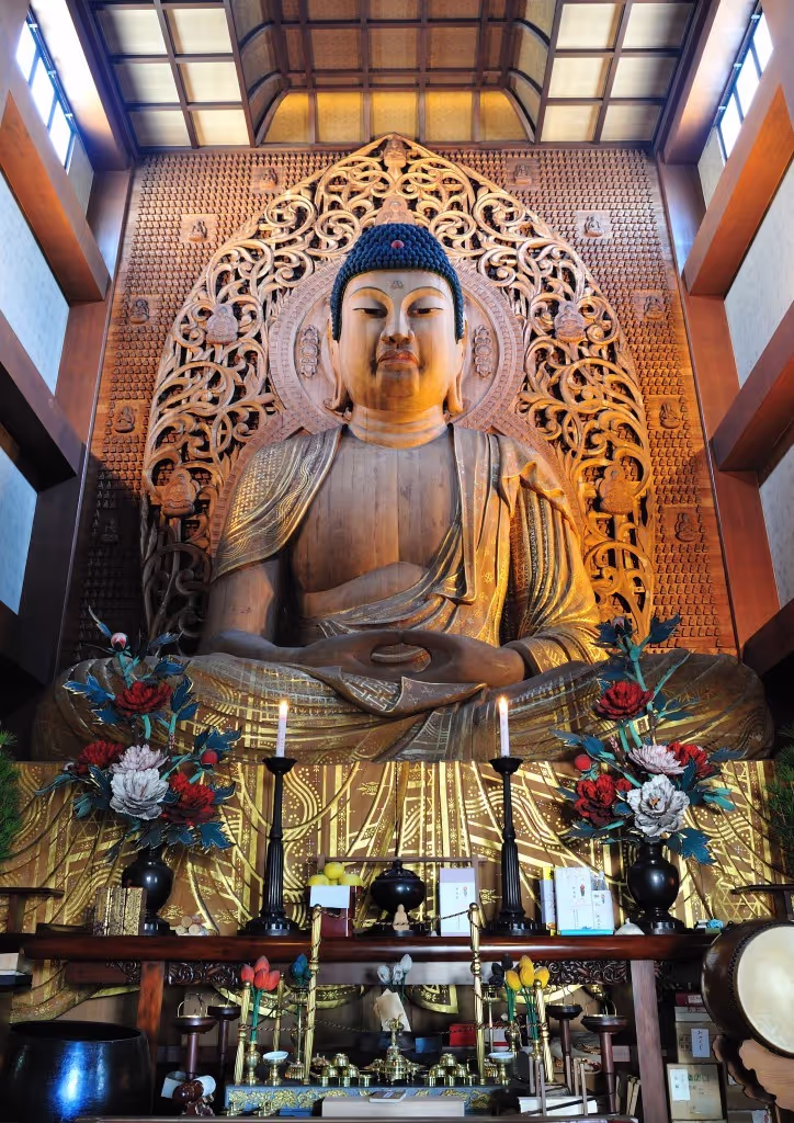Fukuoka Private Tour - Wooden Geat Buddha
