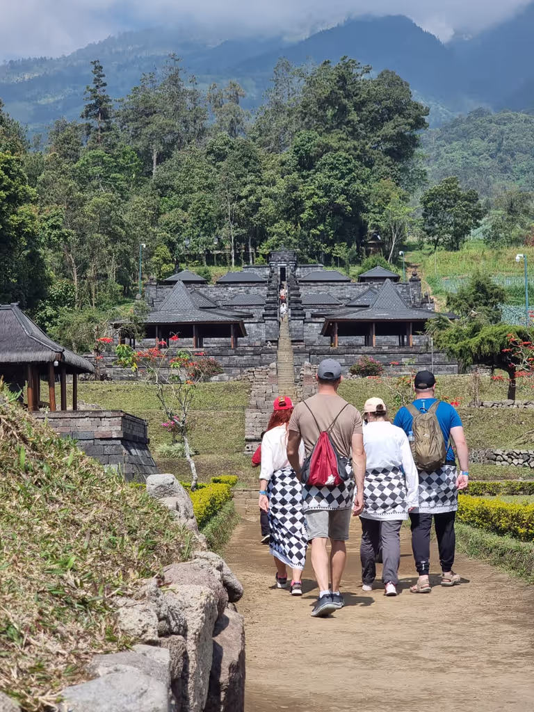 Central Java Private Tour - 15th century temple