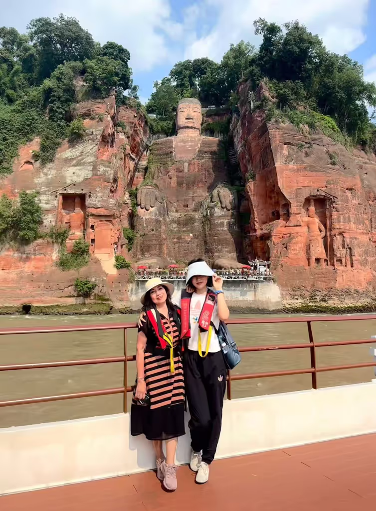 Chengdu Private Tour - Leshan Giant Buddha
