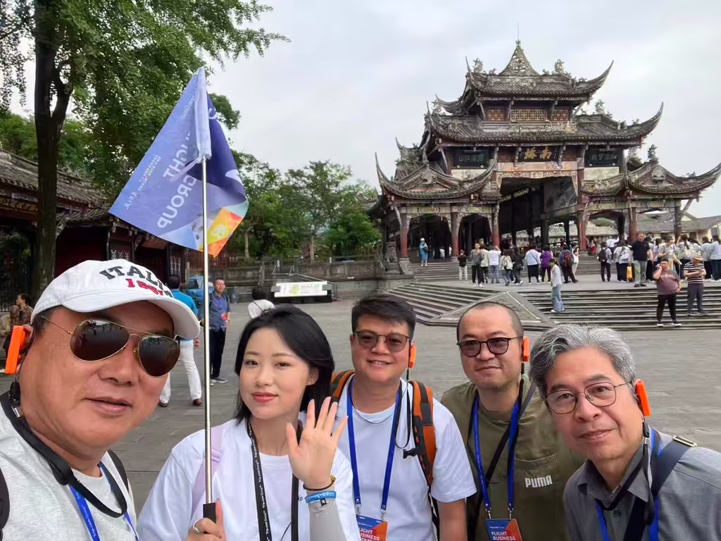 Chengdu Private Tour - At the Dujiangyan Irrigation System