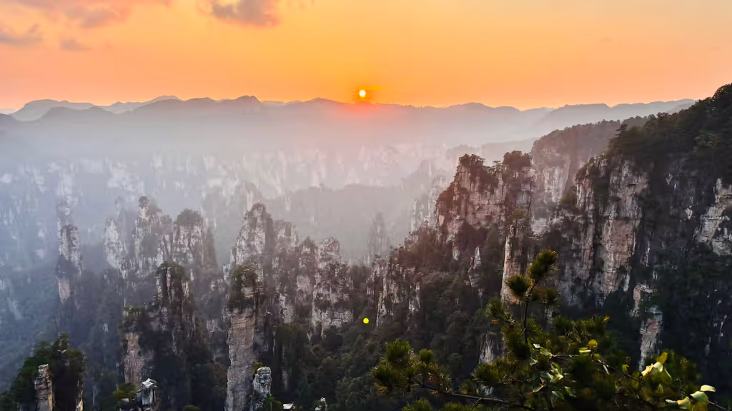 Hunan Private Tour - Sunset at Tianzi Mountain in October