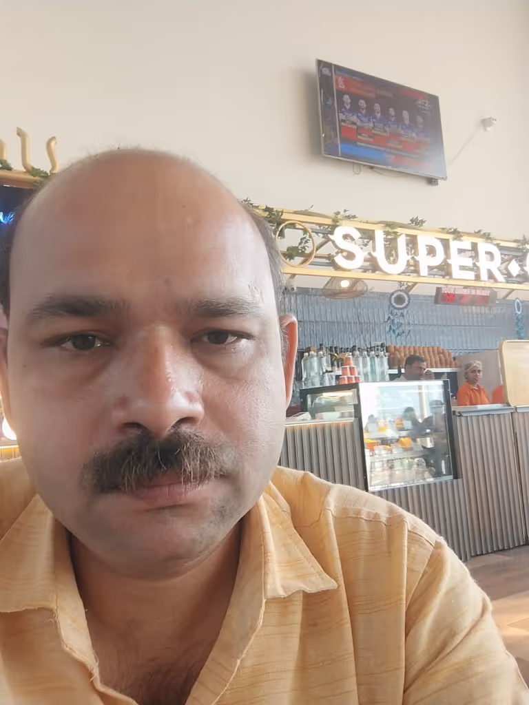 Uttar Pradesh Private Tour - Lulu Mall