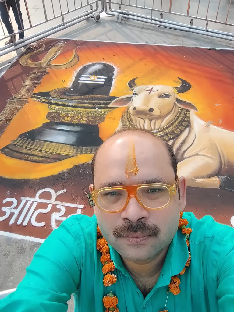 Uttar Pradesh Private Tour - Kashi Vishwanath Mahadev 