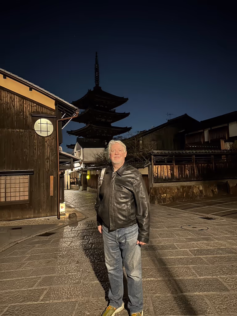 Hyogo Private Tour - To-ji Temple at night, Kyoto, uncrowded. 