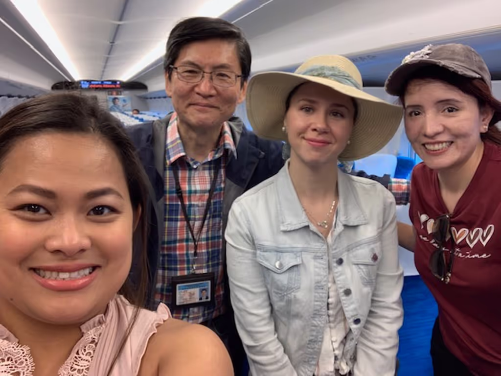 Chiba Private Tour - My 3 guests and I in the Shinkansen, "!Bullet Train"..