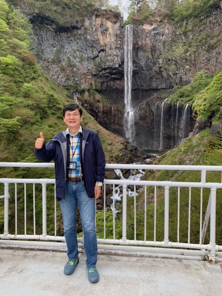 Tokyo Private Tour - At Kegon Falls, one of my clients took a picture of me.