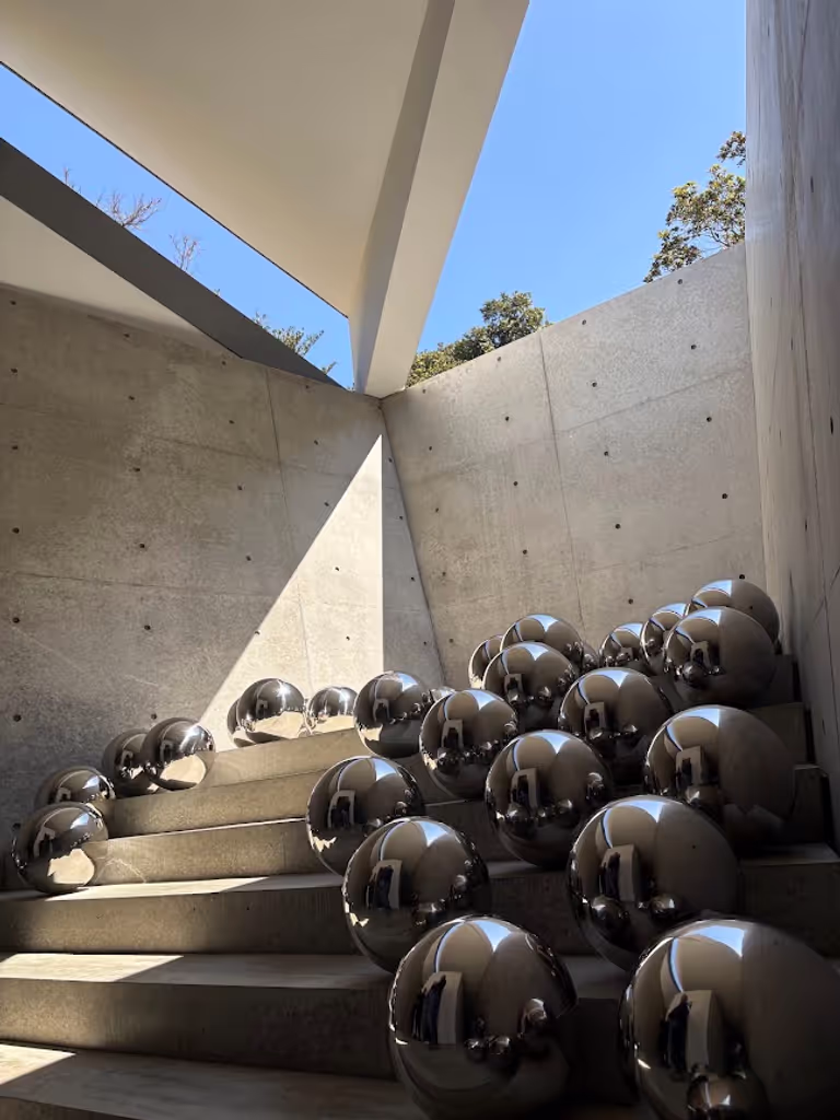 Kagawa Private Tour - Valley Gallery. Light. Space. Reflection.