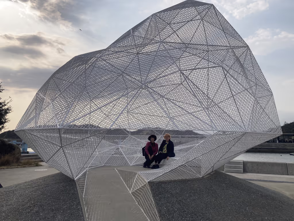 Kagawa Private Tour - Beautiful sunset in the Naoshima Pavillion