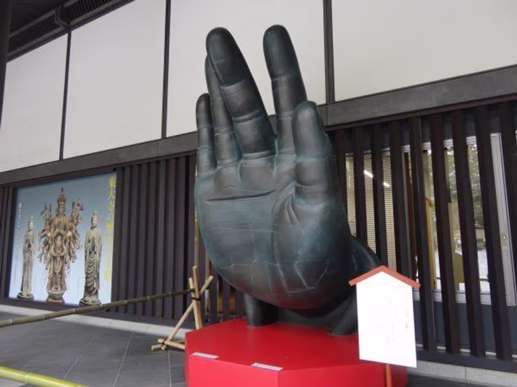 Kyoto Private Tour - This is the same size as the right hand of the Great image of Buddha at Todaiji Temple.
Guess how high the hand is ? 