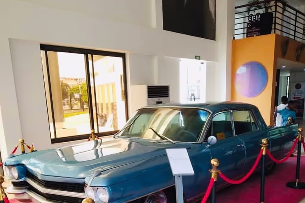 Accra Private Tour - Kwame  Nkrumah Memorial Park