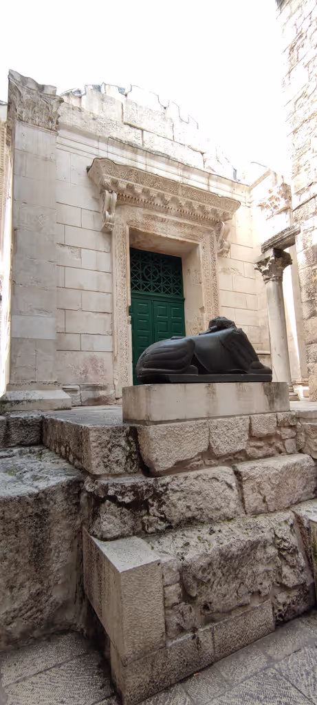 Split Private Tour - Jupiter's temple