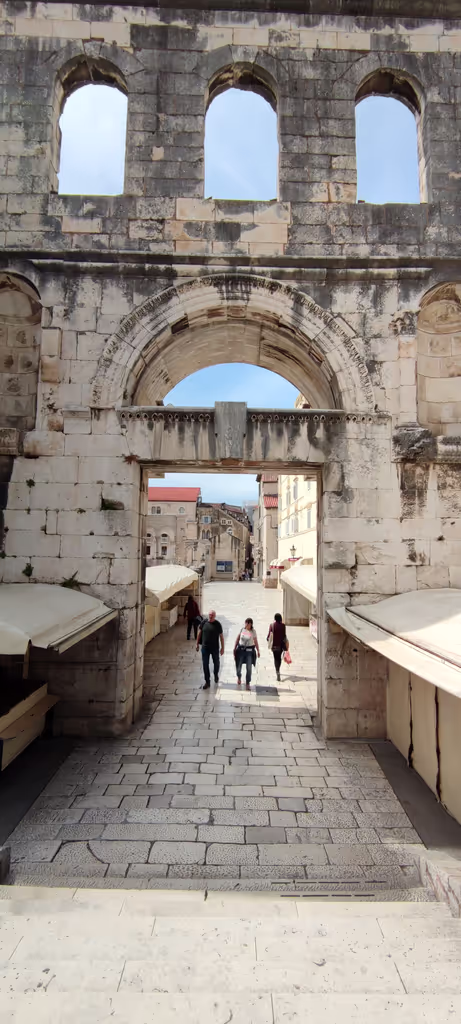 Split Private Tour - Silver Gates