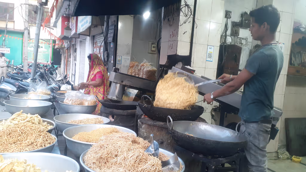 Udaipur Private Tour - Local snacks making