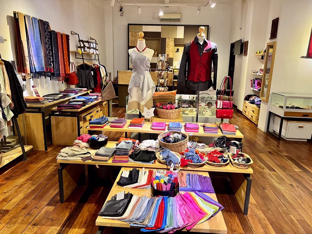 Siem Reap Private Tour - Artisan center