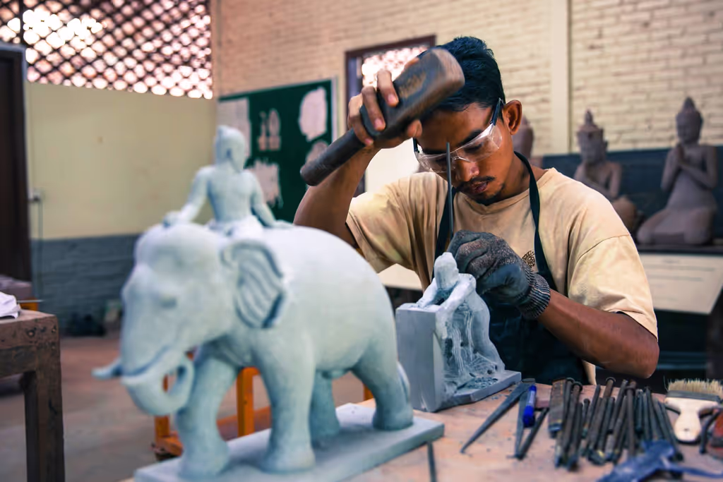 Siem Reap Private Tour - Artisan center