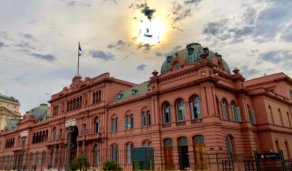 Buenos Aires Private Tour - Pink House (May Square)