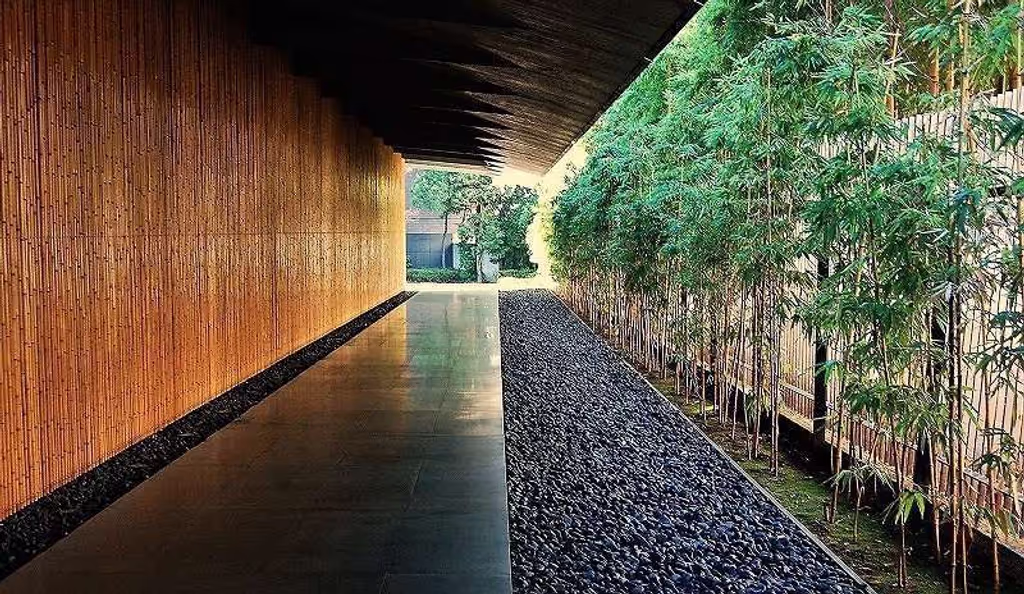 Tokyo Private Tour - Nezu Museum in Aoyama