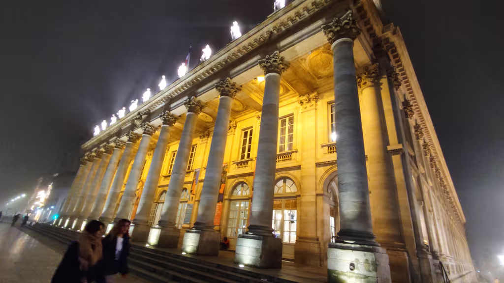 Bordeaux Private Tour - Grand theatre, Place de la Comedie