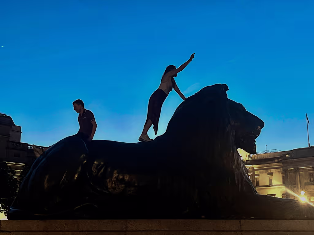 London Private Tour - Trafalgar Landseer Lions