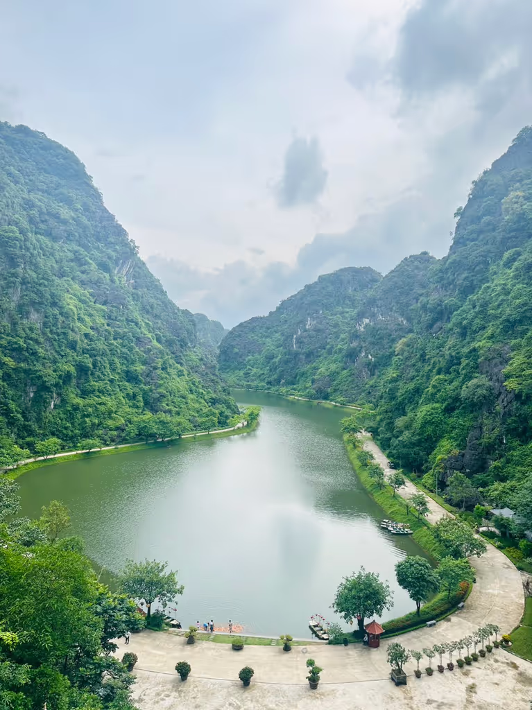 Hanoi Private Tour - Tuyet Tinh Coc