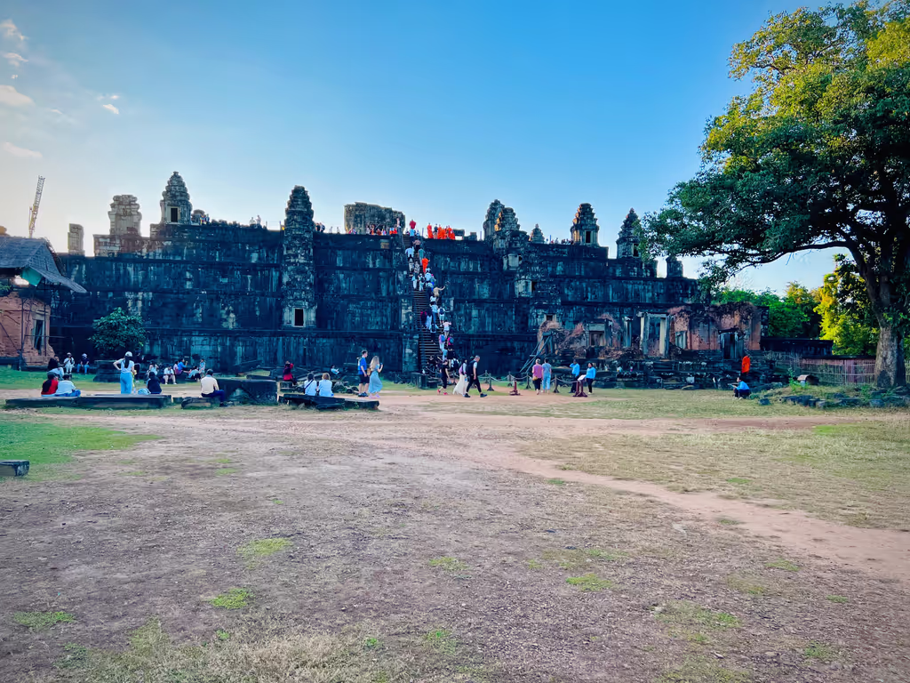 Siem Reap Private Tour - Bakheng temple