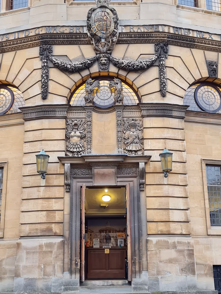 Oxford Private Tour - The Ashmolean Theatre