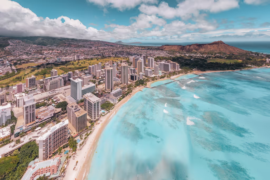 Honolulu Private Tour - Bike path through Kapiolani Park, Ala Wai Golf Course, Diamond Head, and Waikiki Beach
