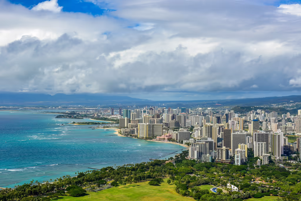 Honolulu Private Tour - Bike trail all the way up the beach - Waikiki, Ala Moana, Kewalo Basin + Kaka'ako
