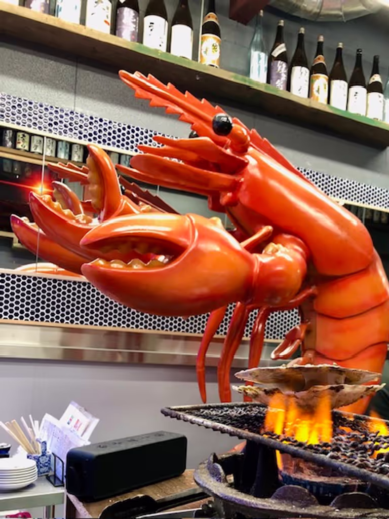 Tokyo Private Tour - Seafood barbecue place in Tsukiji market