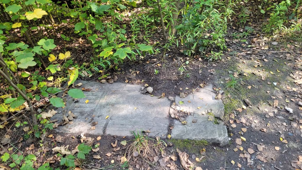 Krakow Private Tour - A tombstone from a Jewish cementary in the Libanon quarry