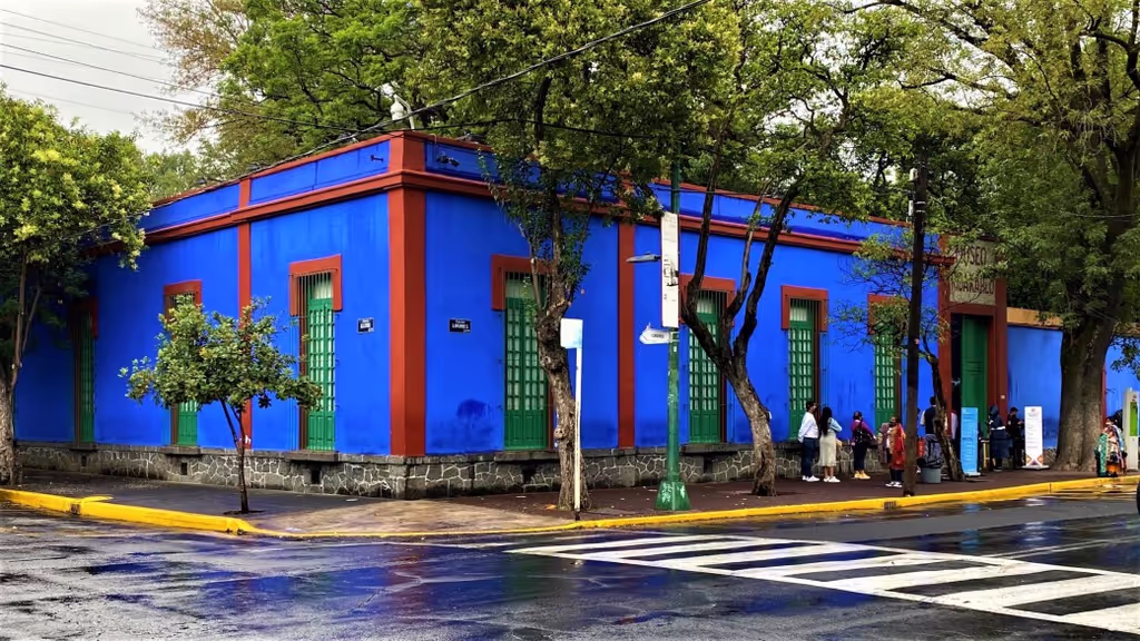 Mexico City Private Tour - Casa Azul of Frida Kahlo.